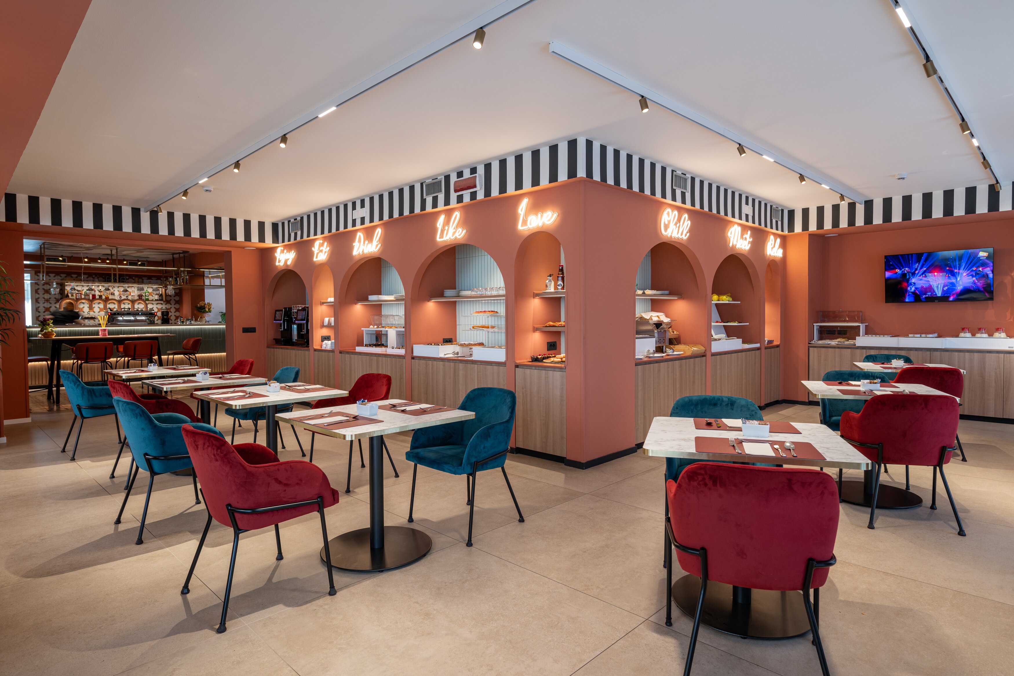 尹朋里亚酒店-餐饮