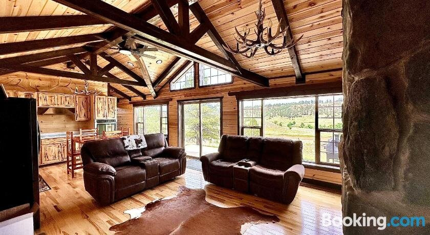 Devils Tower Outfitters主图