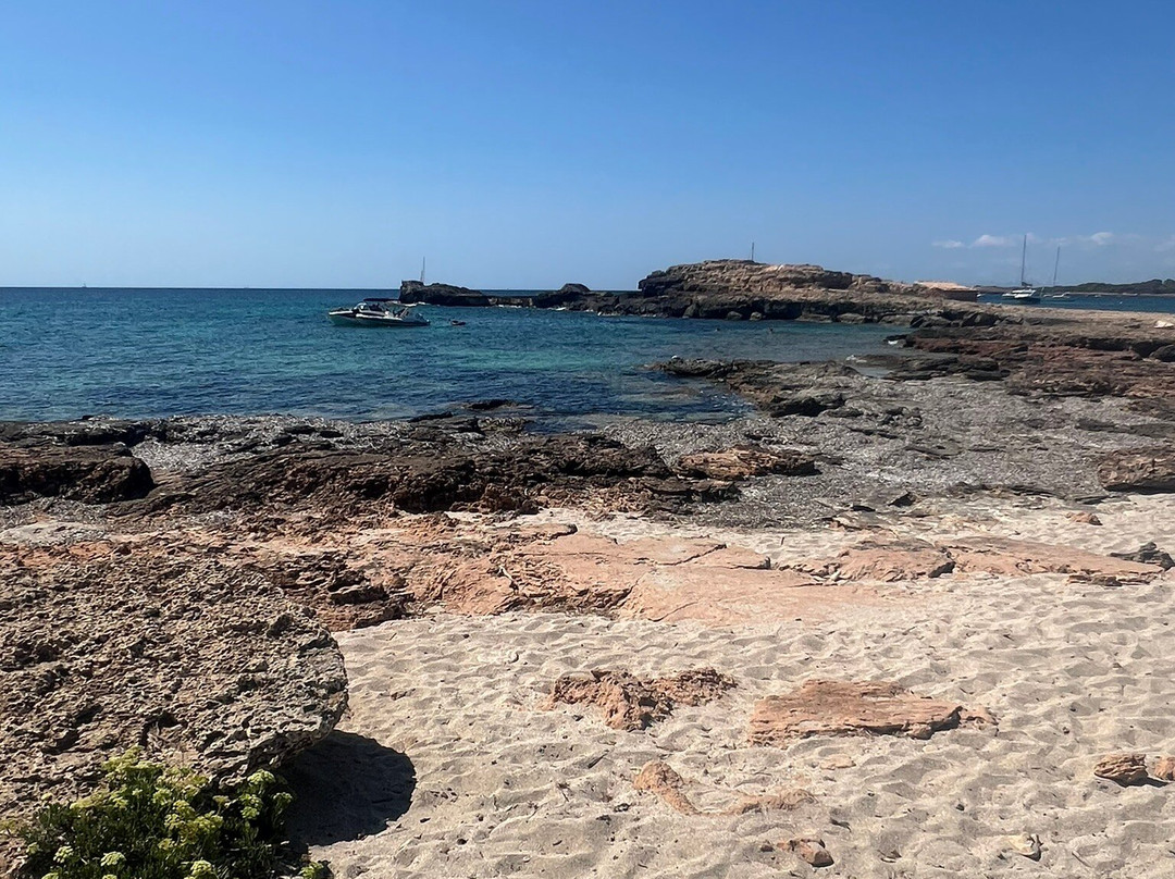 Platja Es Caragol-桑塔尼必去景点