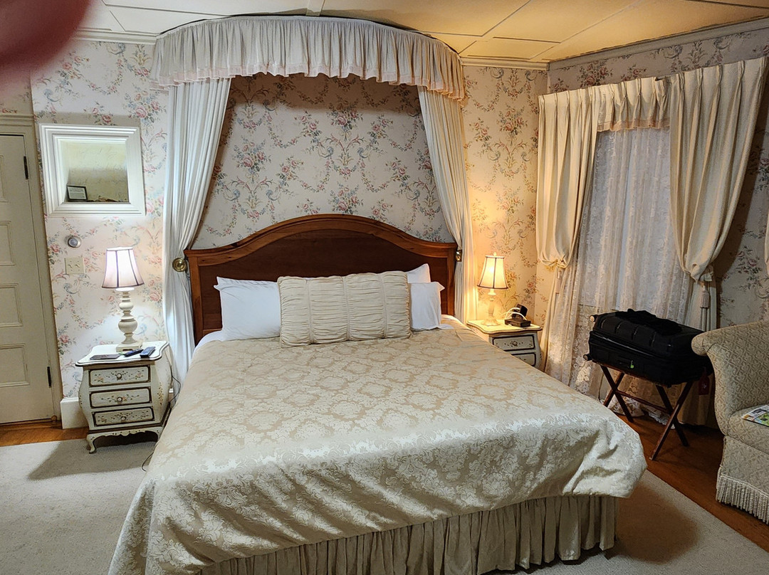 Berry Manor Inn And Hotel主图