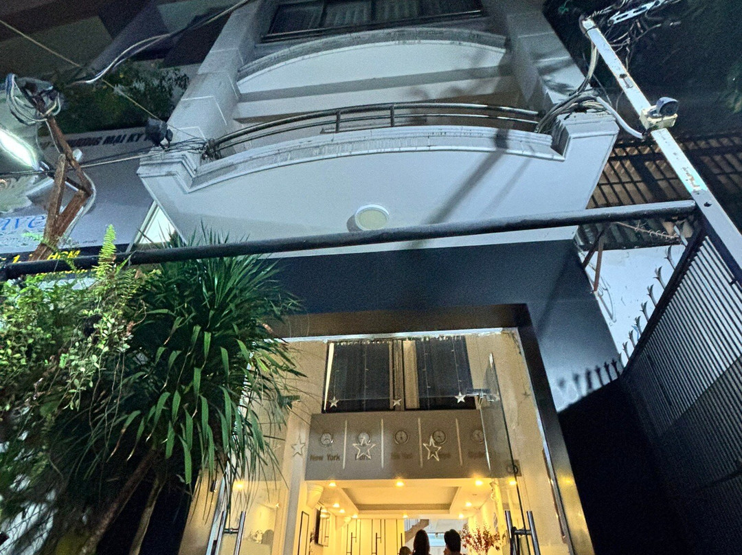 Spotlight Hotel主图