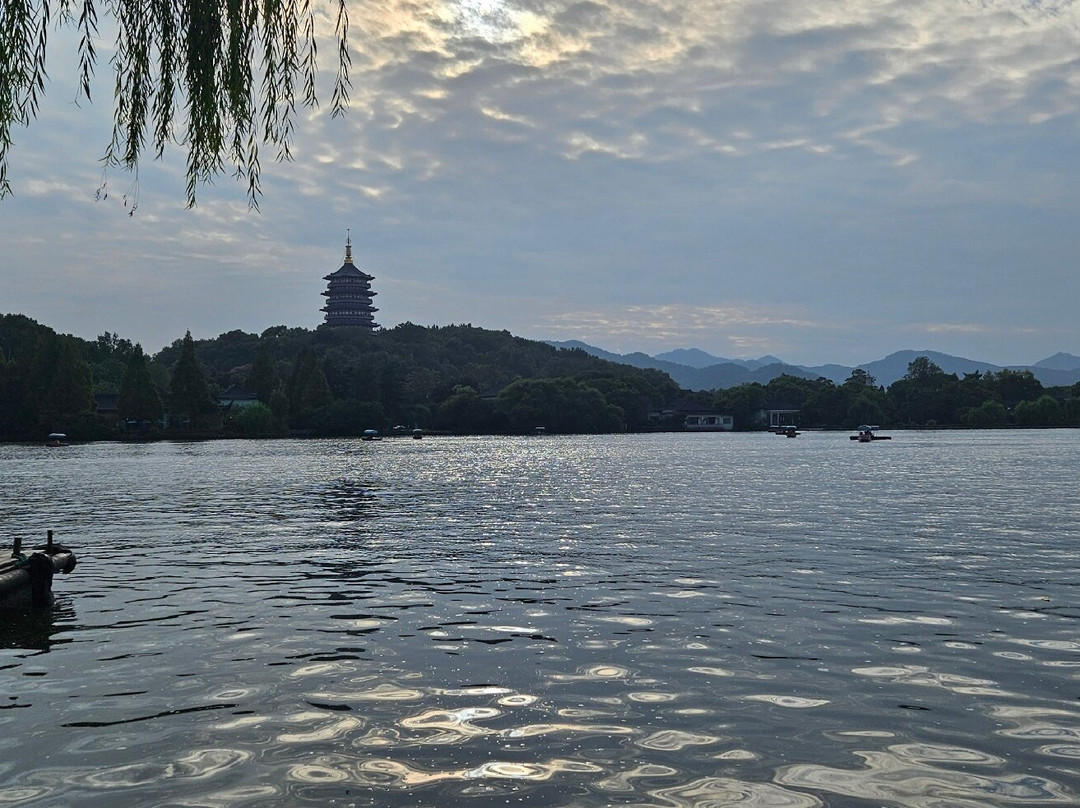 杭州西湖-杭州市必去景点