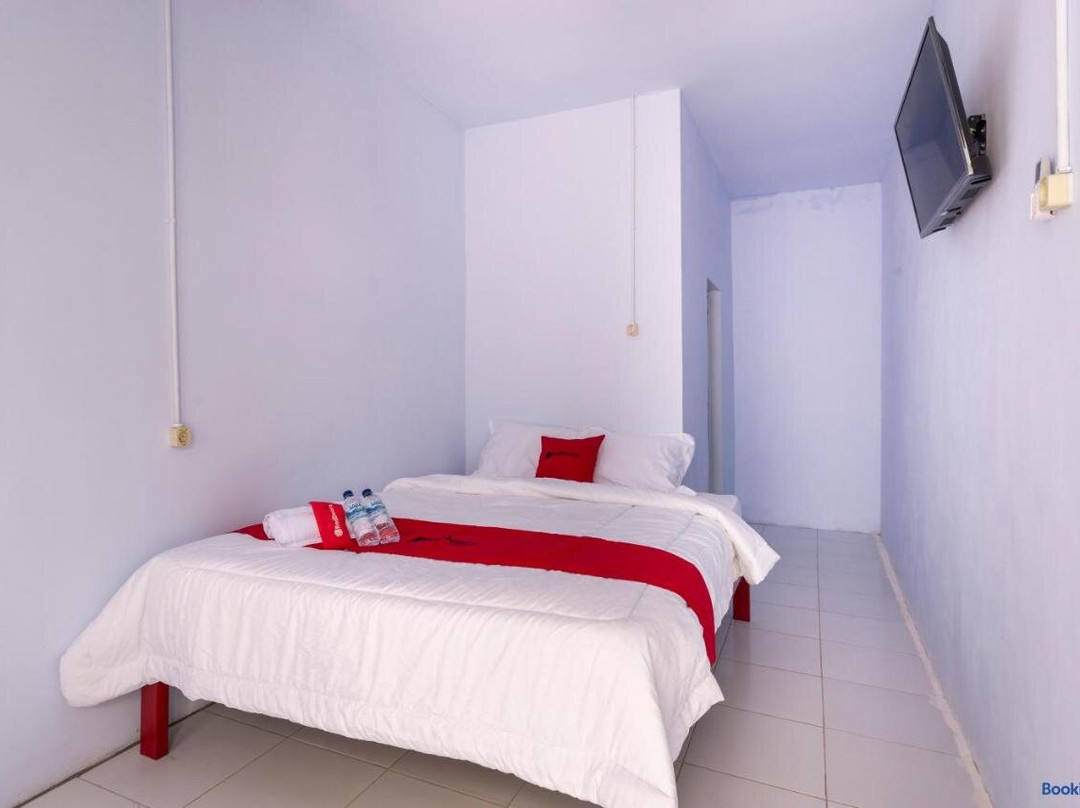 RedDoorz Syariah @ Bondowoso City Center