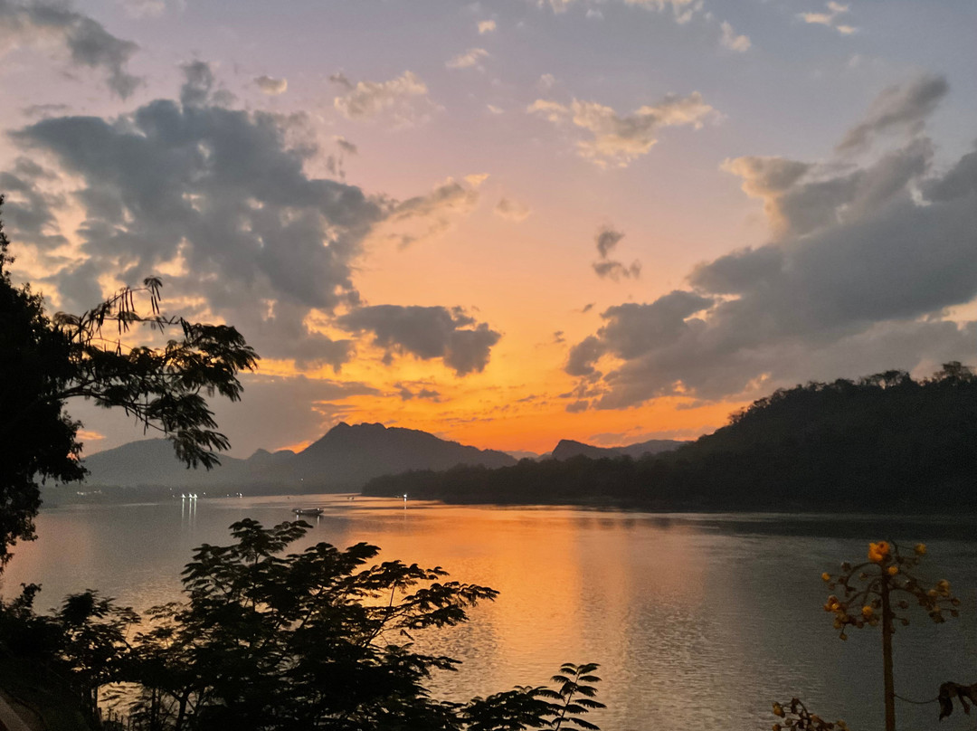 奥克流特克湄公河别墅酒店主图