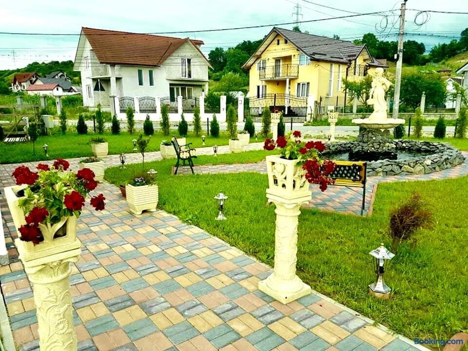 Pensiunea Casa Albă