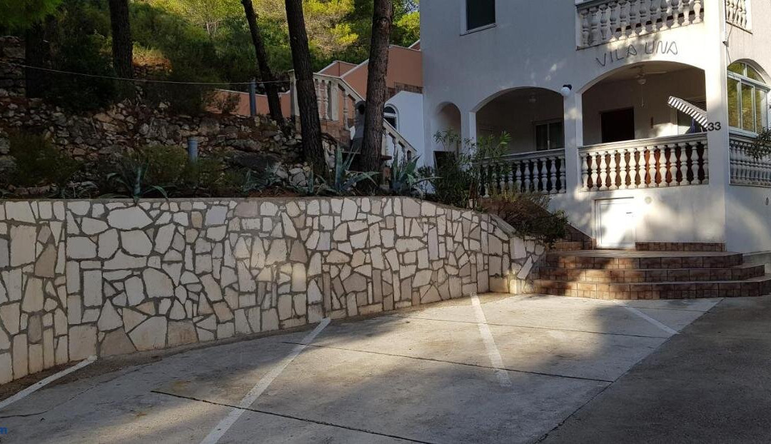 Vila Una