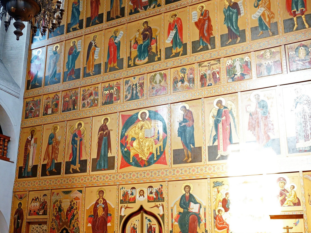 Holy Trinity Cathedral景点图片