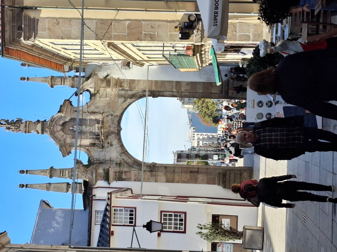 Arco da Porta Nova景点图片