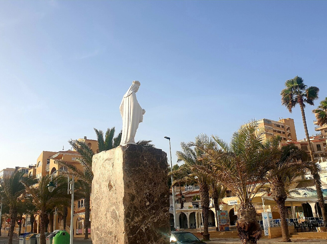 Escultura Vírgen Del Carmen-Los Arenales del Sol必去景点