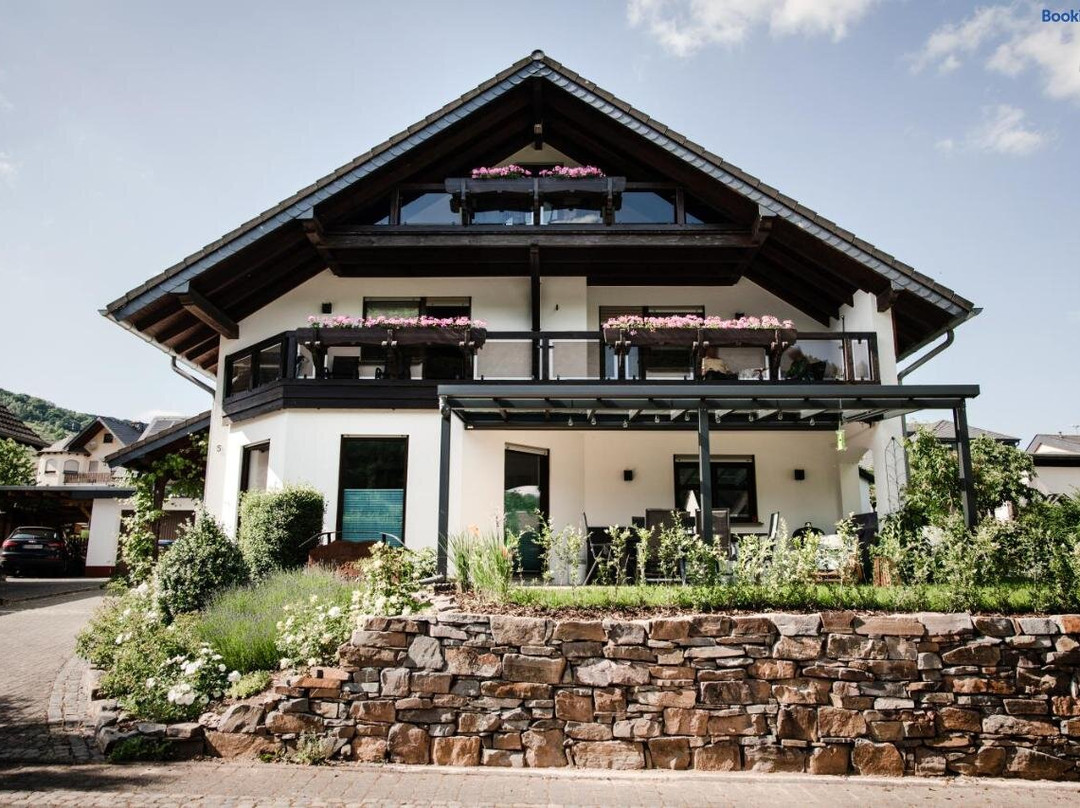 Ferienhaus "Anne" Und Weingut Willi Fett