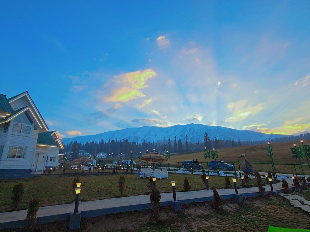 Green Rooms Resort