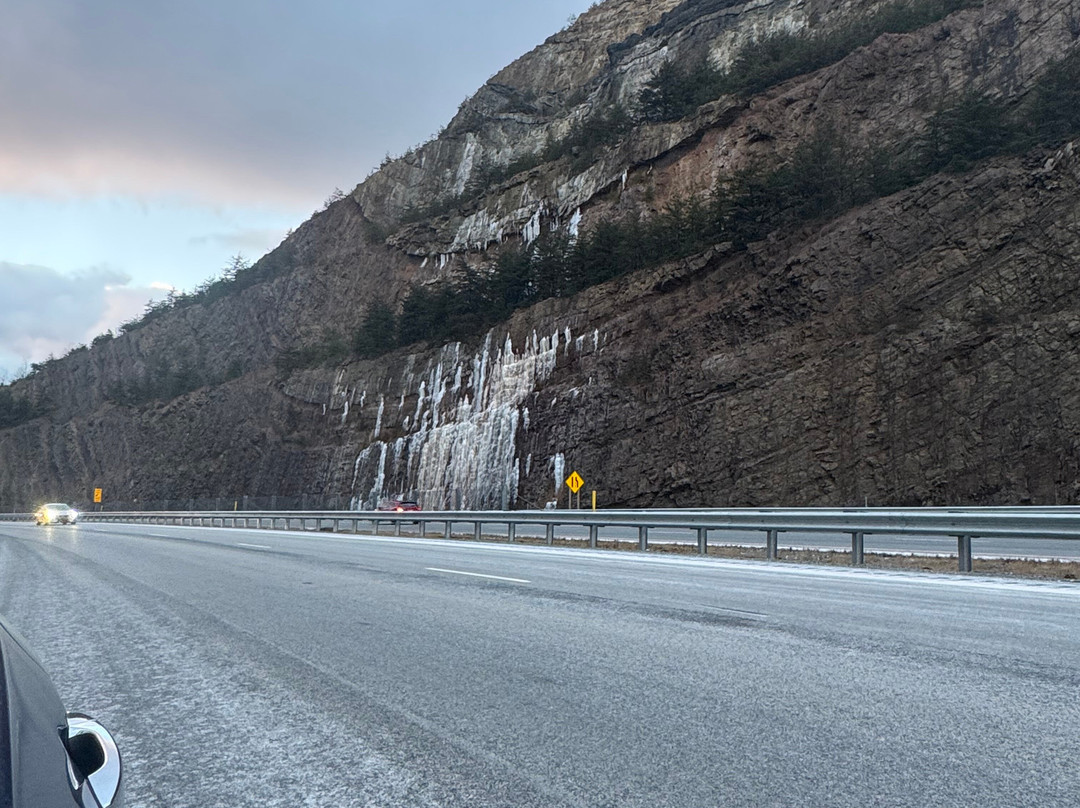 Sideling Hill Overlook & Rest Area-Cumberland必去景点