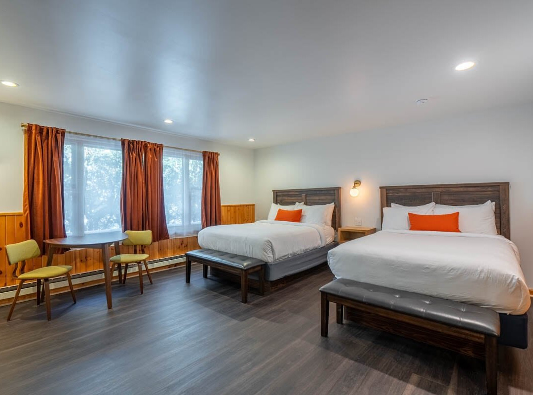 Town House Lodge主图