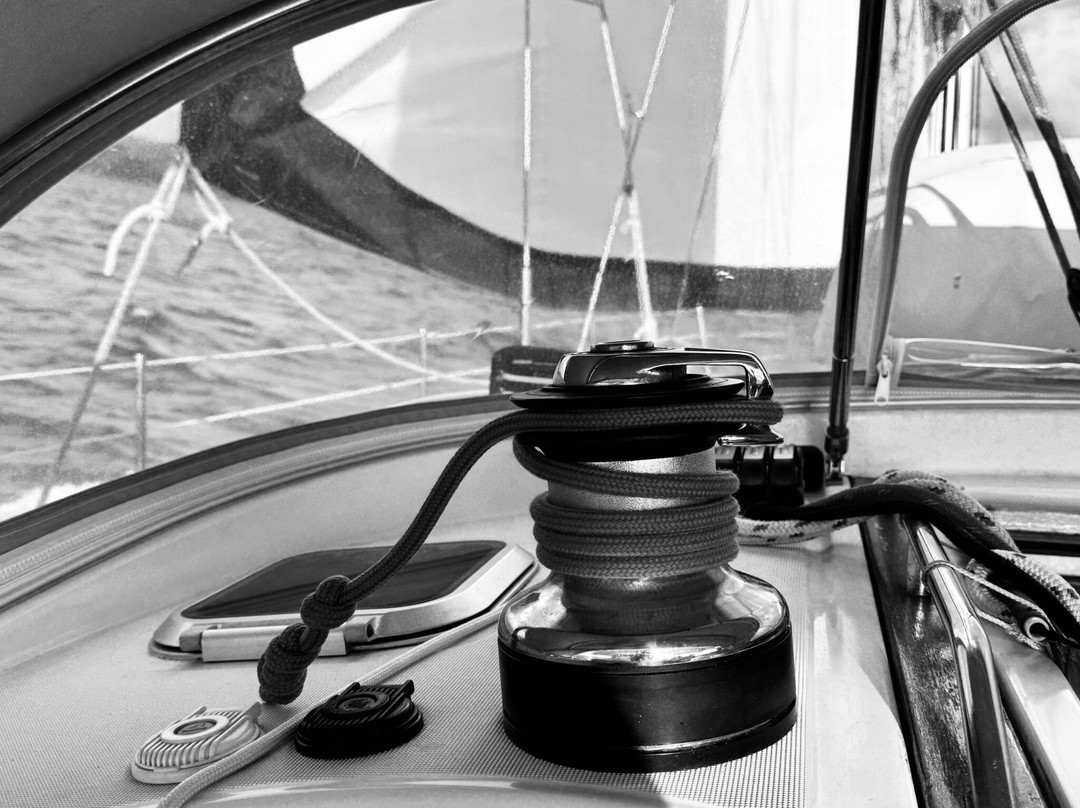 Providence Whitsunday Sailing-艾尔利滩必去景点