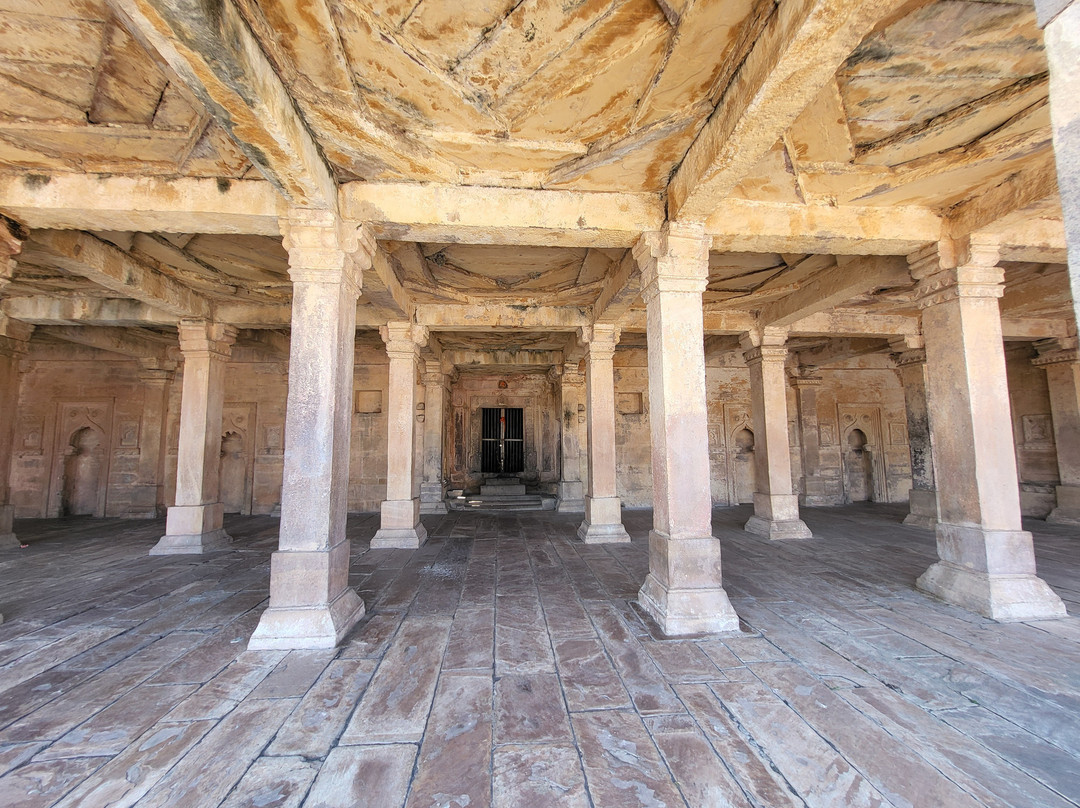 Raisen Fort-Raisen必去景点