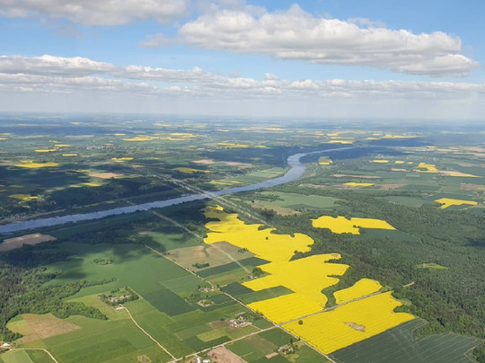 Flying In Lithuania-维尔纽斯必去景点