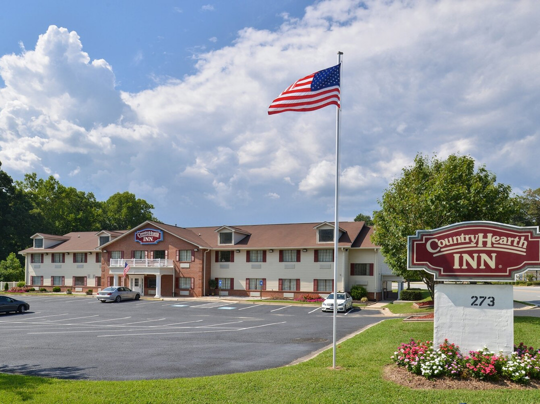 Country Hearth Inn & Suites Toccoa主图
