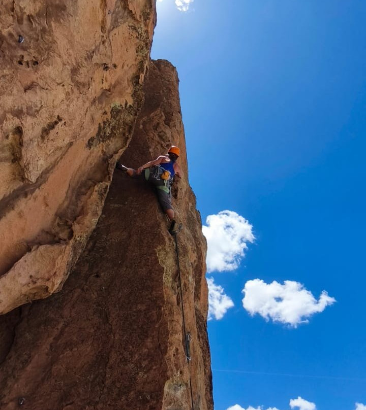 Climbing Sucre景点图片