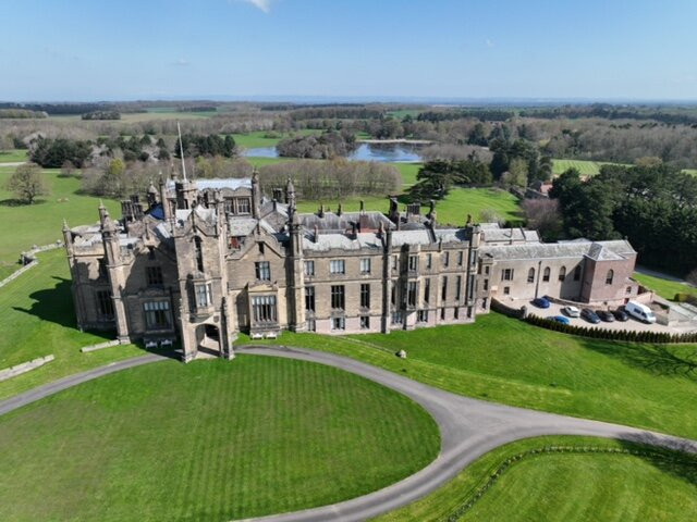 Allerton Castle景点图片
