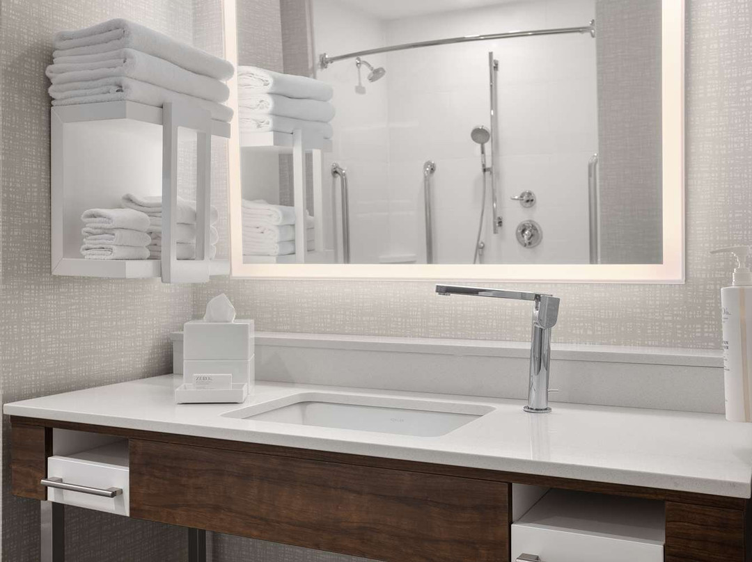 Hampton Inn by Hilton Kingston主图