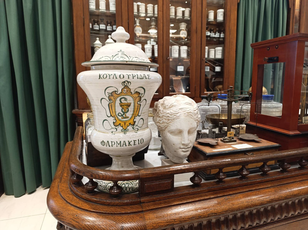 Hellenic Pharmaceutical Museum-卡拉马里亚必去景点