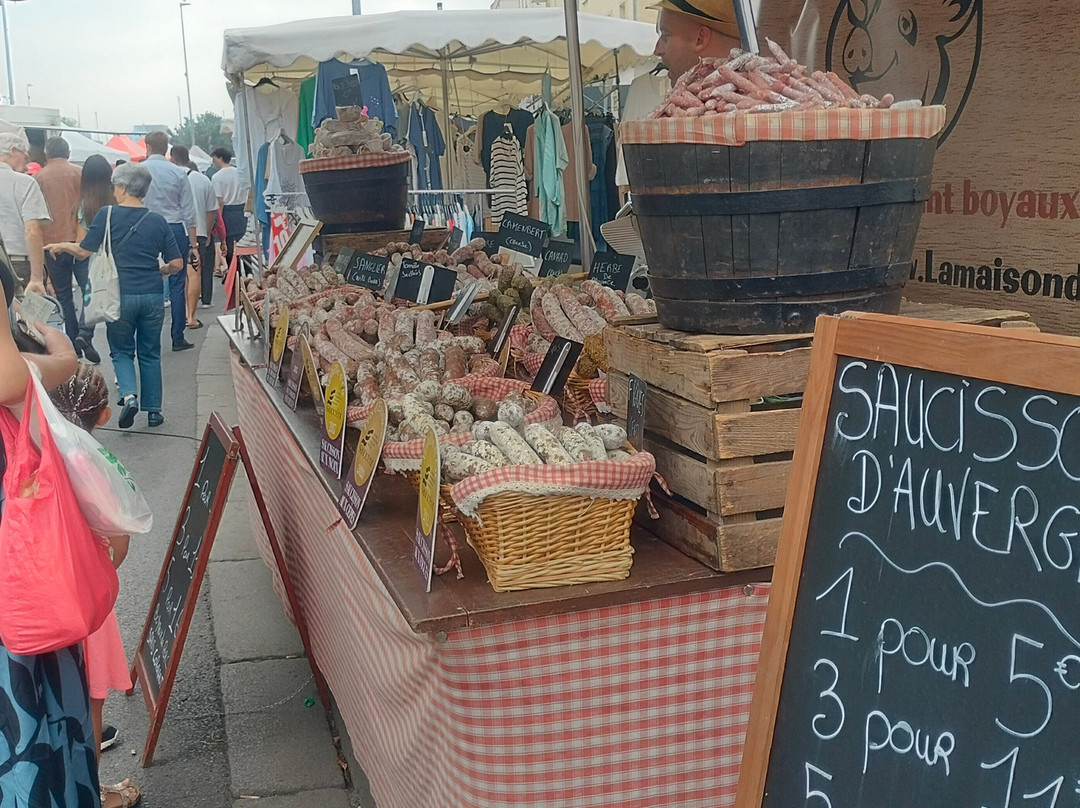 Marché Dominical De Caen