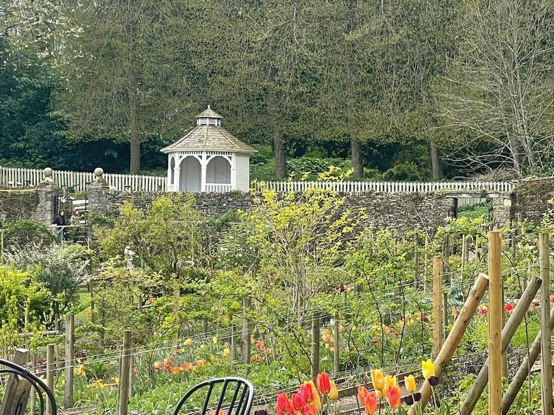 Cerney House Gardens景点图片