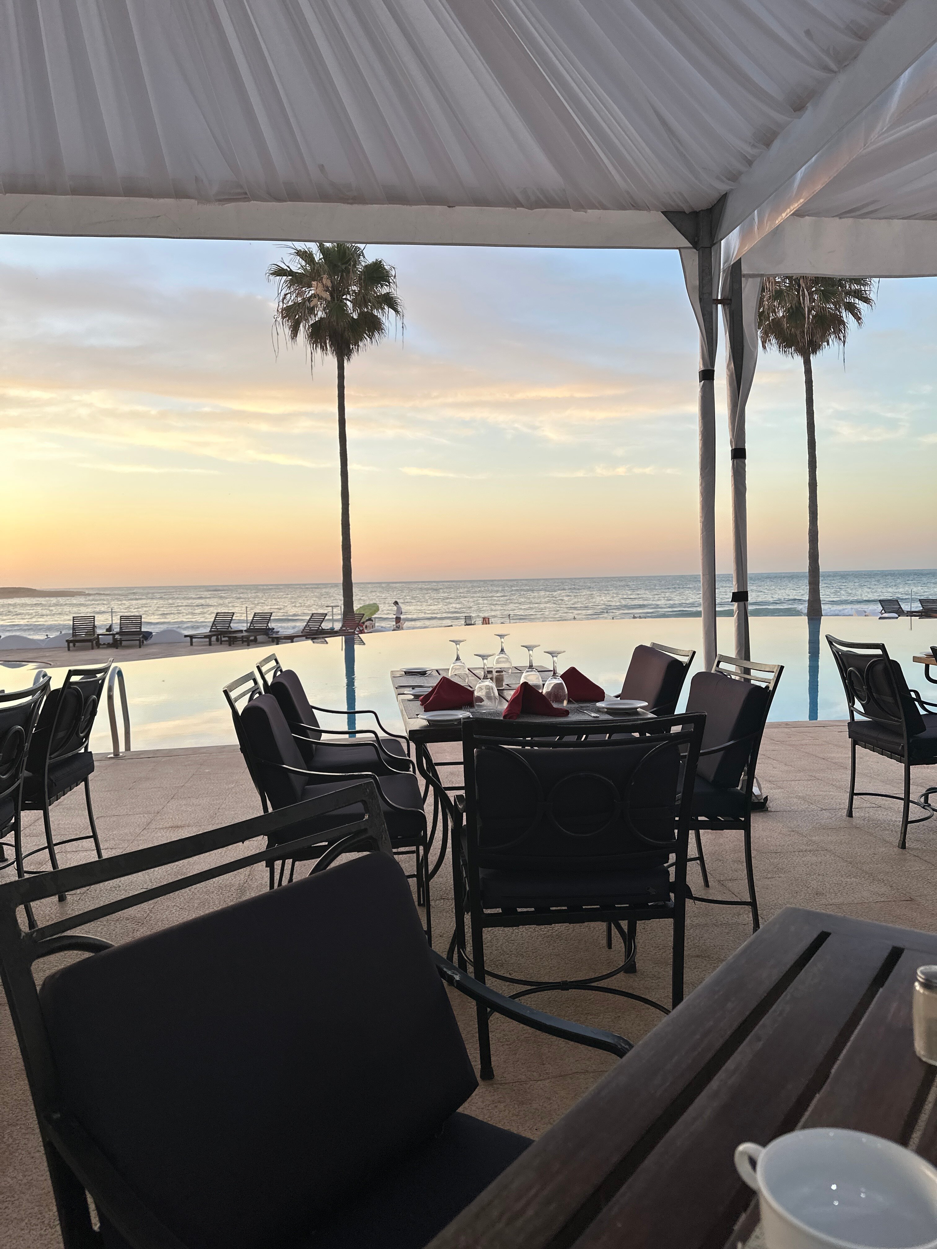 L'Amphitrite Palace Beach Hotel-官方