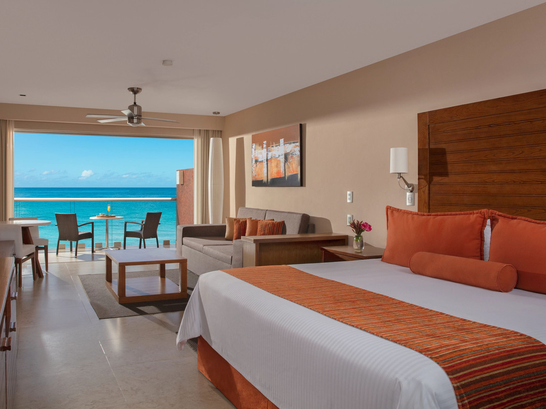 Secrets Aura Cozumel主图