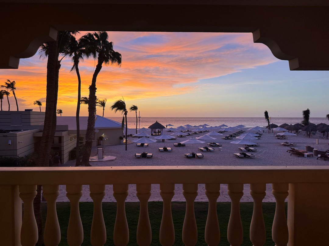 布科提塔拉海滨度假村（仅限成人）主图