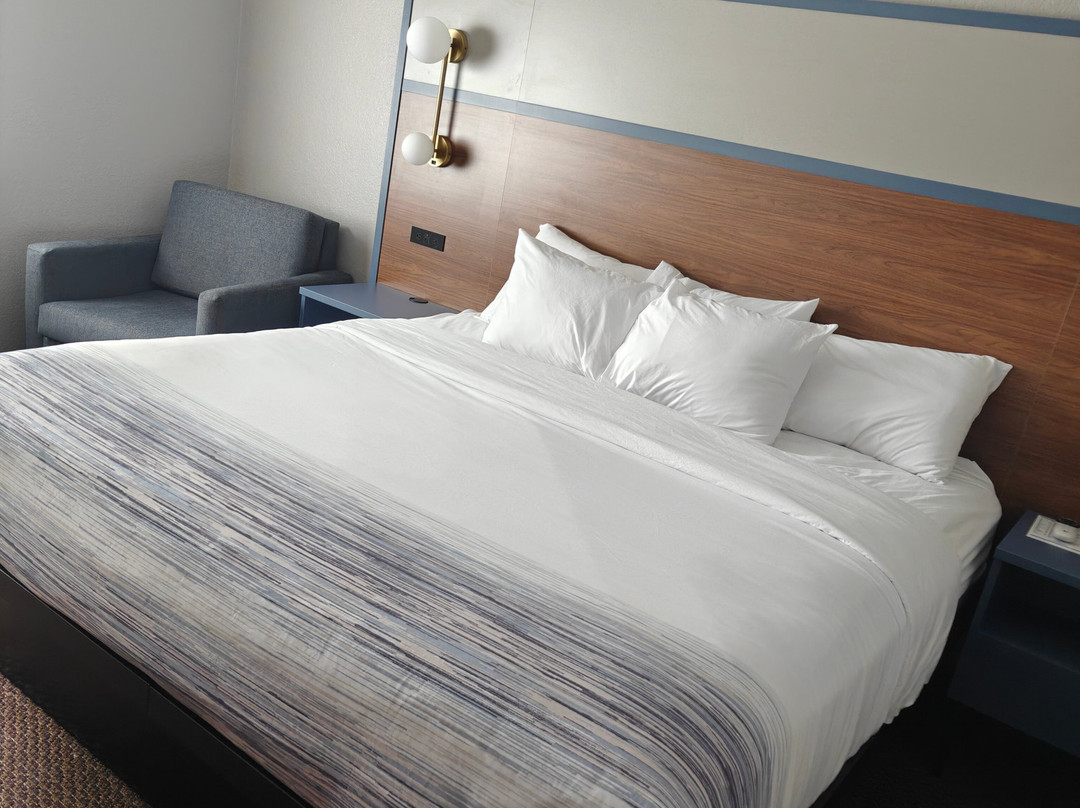 Americinn Motel & Suites St. Peter主图