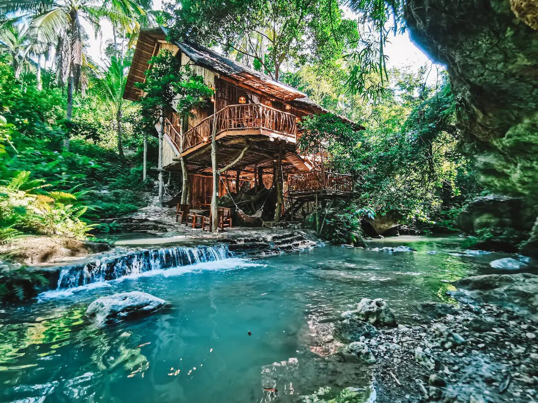 Treehouse De Valentine Mountain Resort