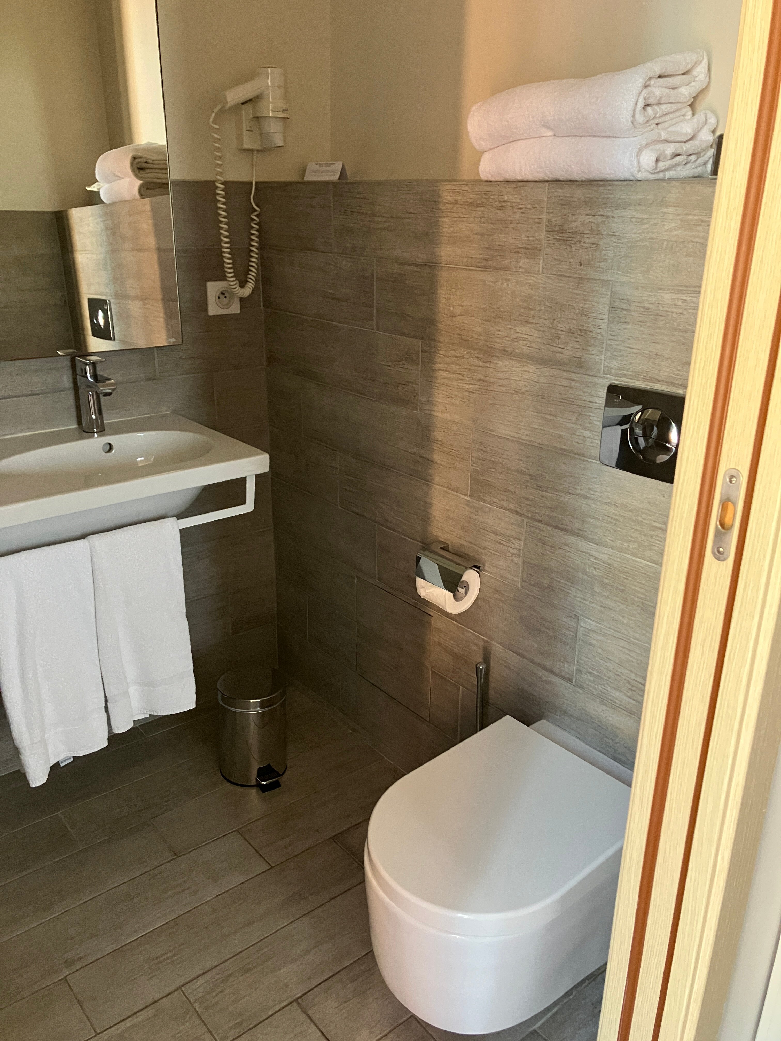 杜罗迪阿拉冈贝斯特韦斯特酒店-浴室