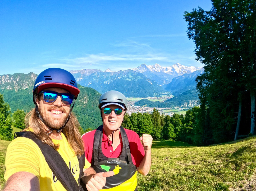 BumbleBee Hang Gliding Interlaken-马滕必去景点