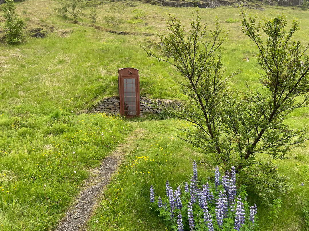 'How's It Going?' Phone Booth-塞济斯菲厄泽必去景点