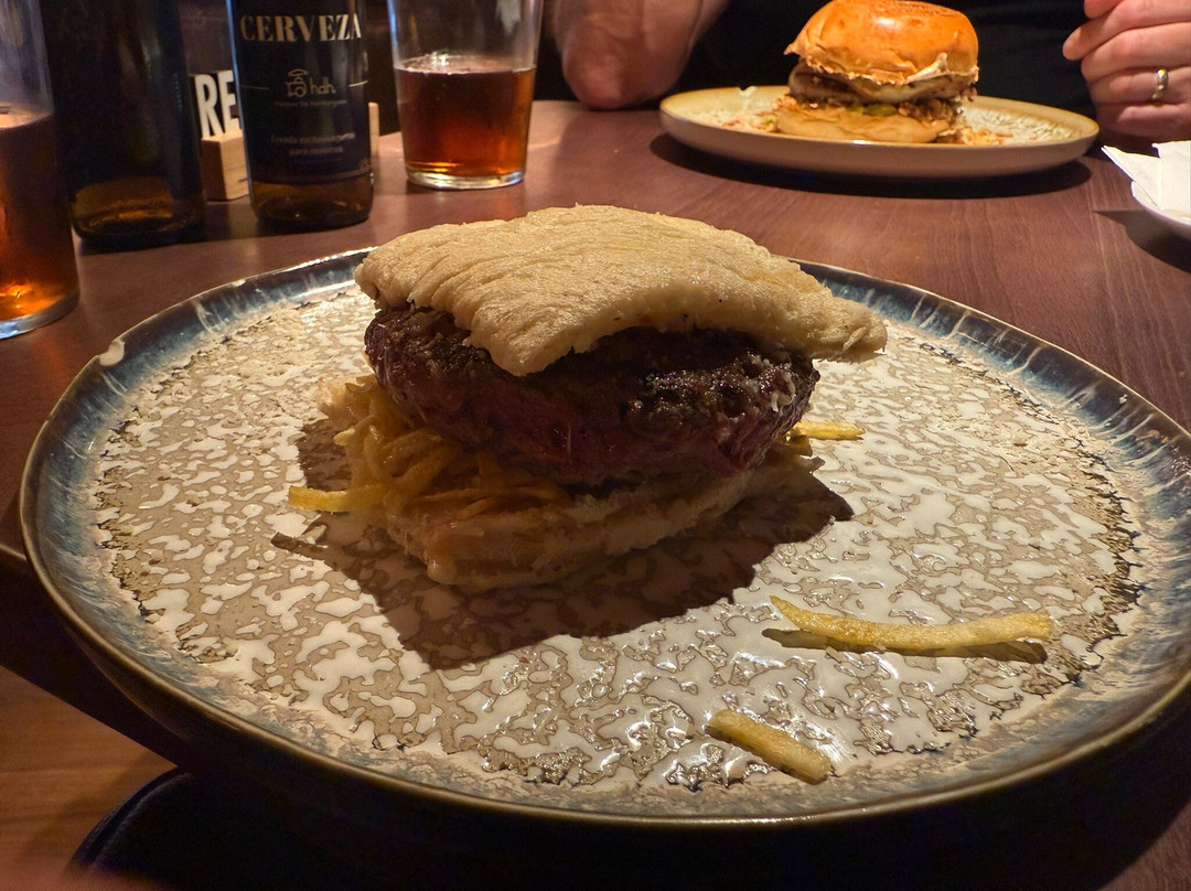 HDH (Imprescindible reservar)