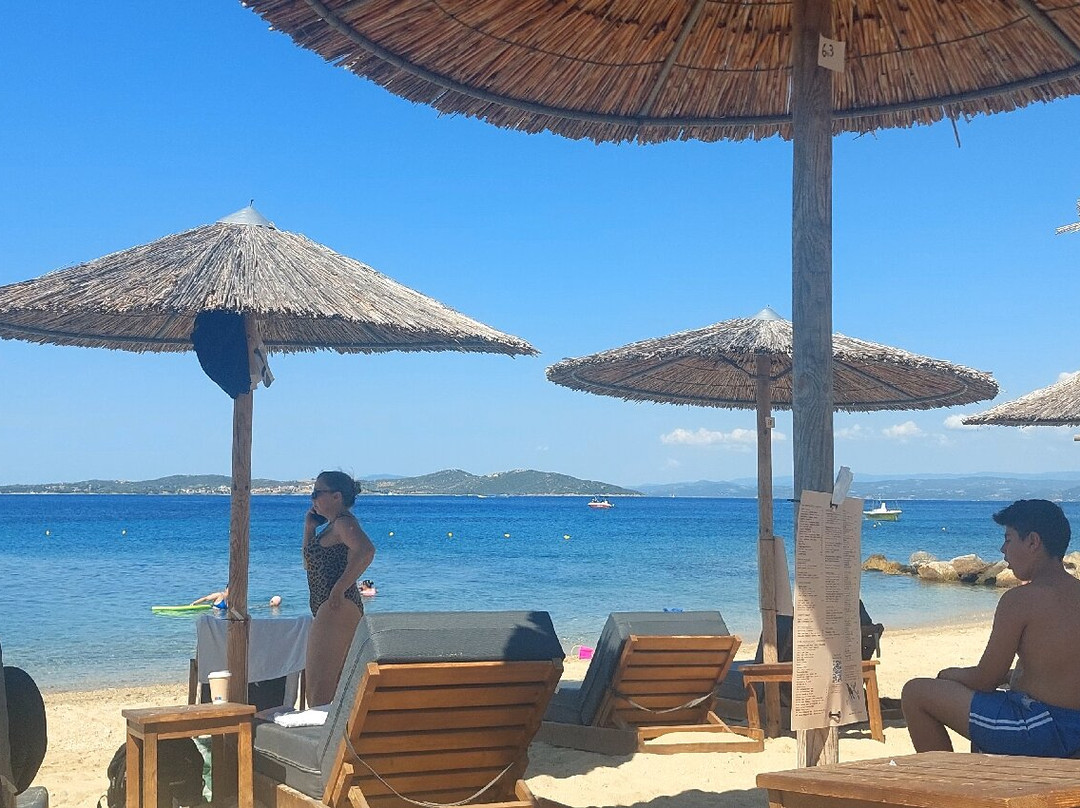 Anemos Beach Bar & Restaurant