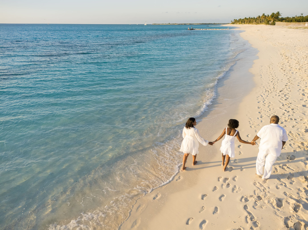 Brilliant Studios-普罗维登西亚莱斯必去景点