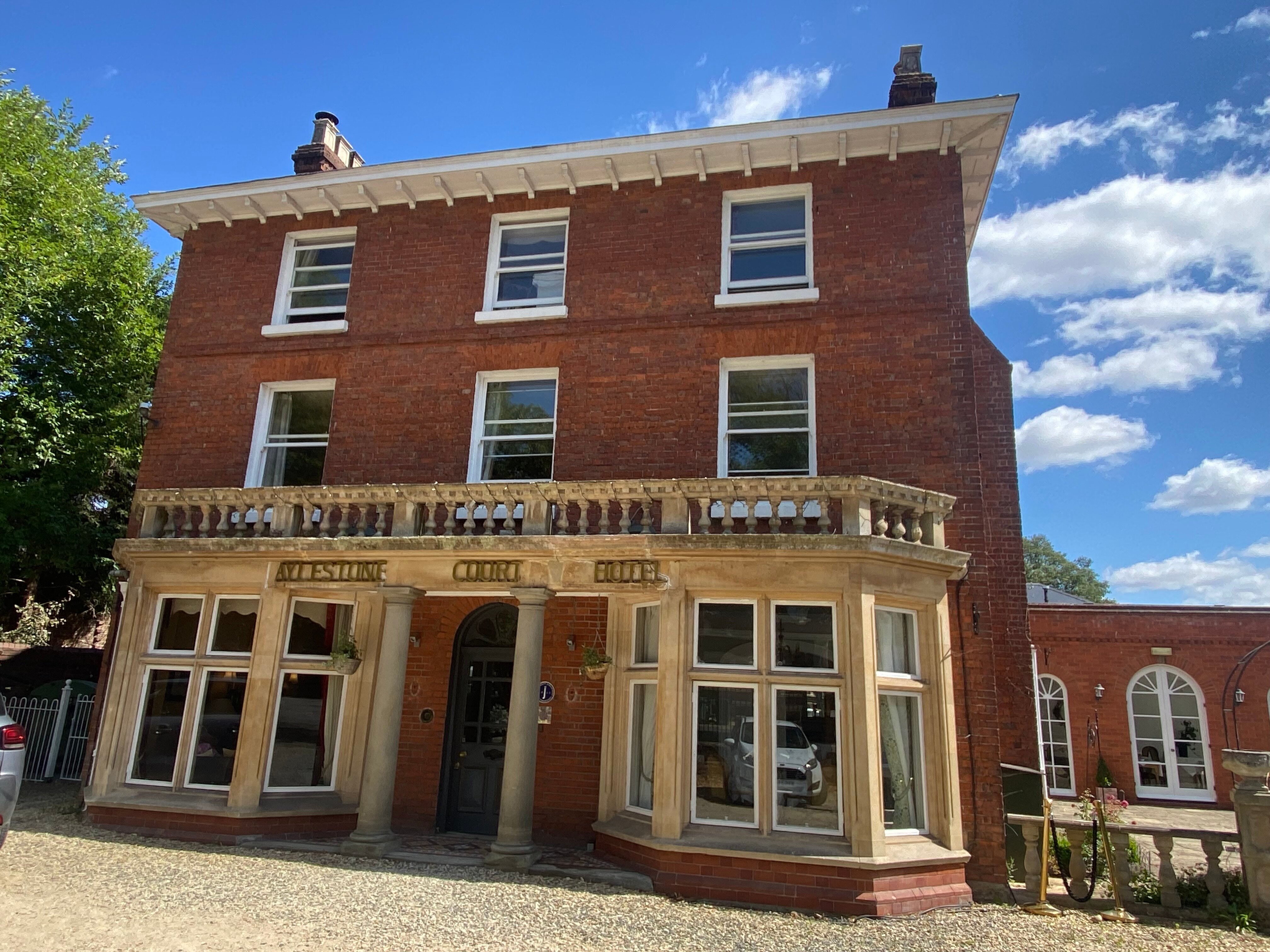 Aylestone Court Hotel-浴室