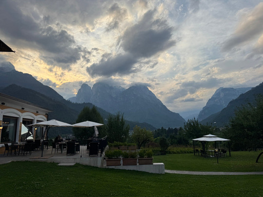 维拉因浦日纳酒店主图