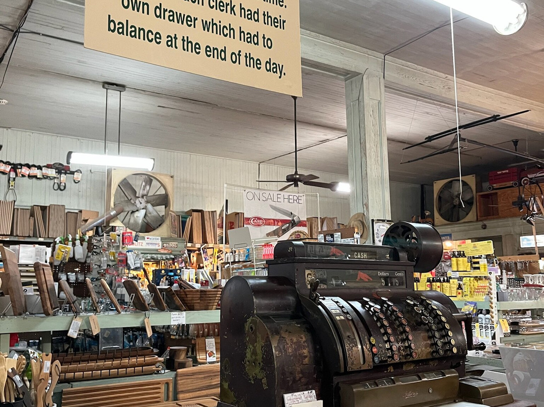 Kaffie-Frederick General Mercantile Store-纳基托什县必去景点