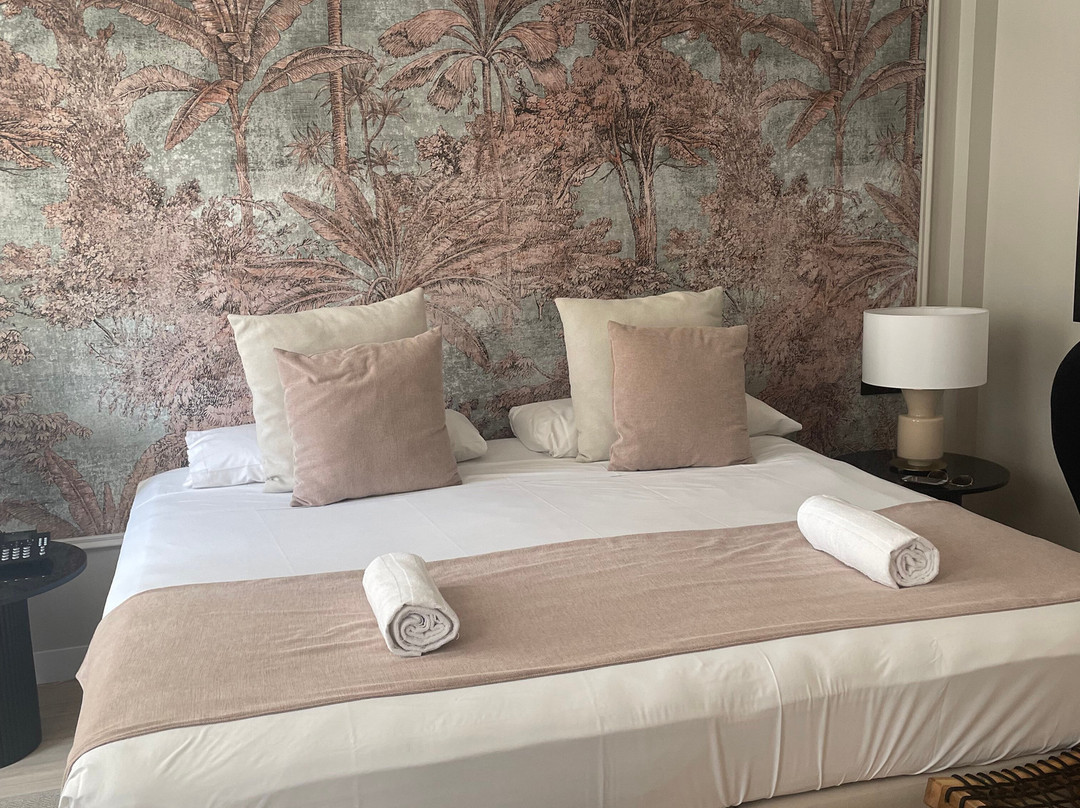 植物园休闲艺术酒店主图