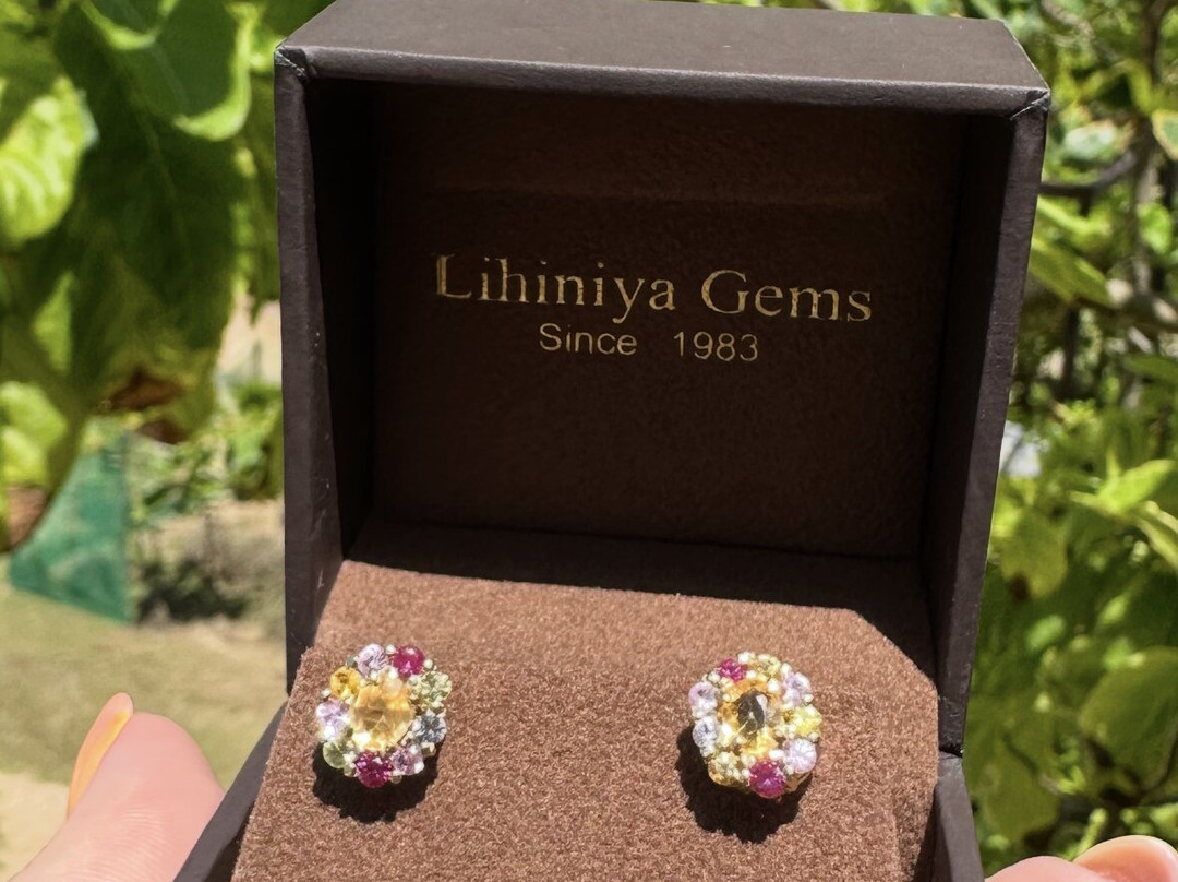 里尼亚珠宝-加勒必去景点