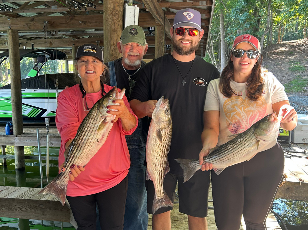 Clint's Striper Guide Service-Union Hall必去景点