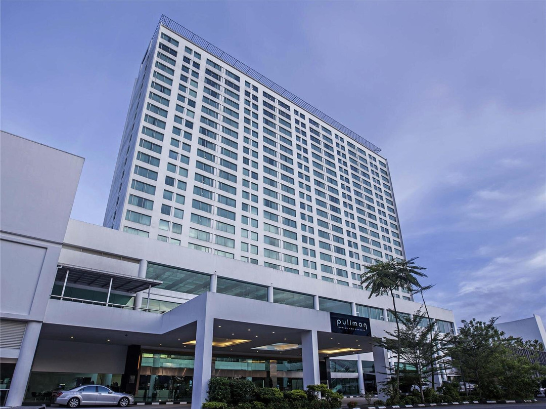 古晋铂尔曼酒店主图