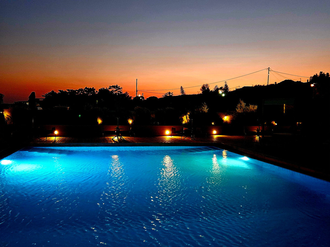 Coriva Beach Hotel & Bungalows主图