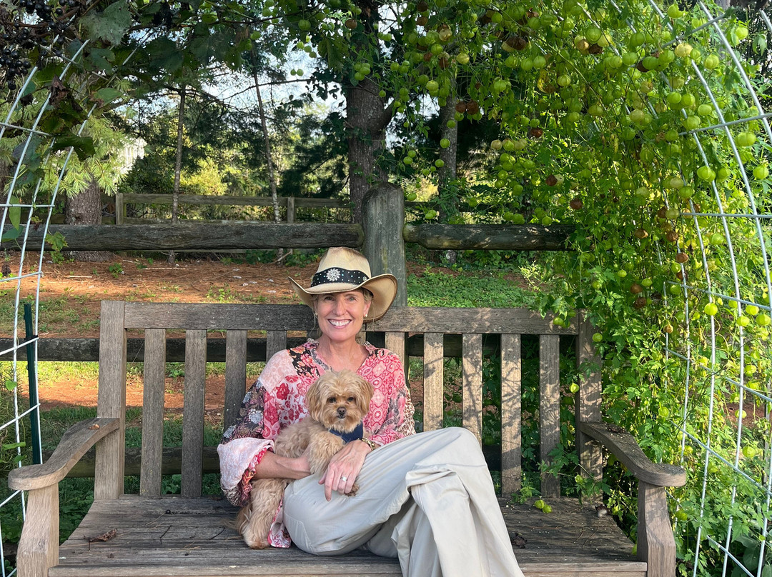 The Crossroads Inn主图