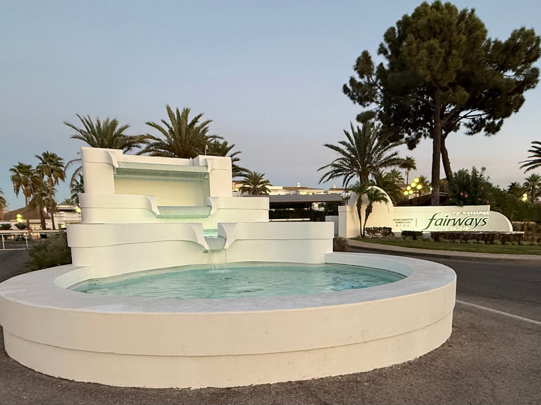 Four Seasons Fairways主图