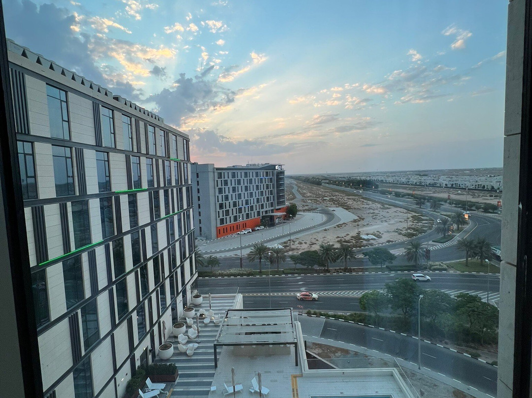 Holiday Inn Dubai Al-Maktoum Airport by IHG主图