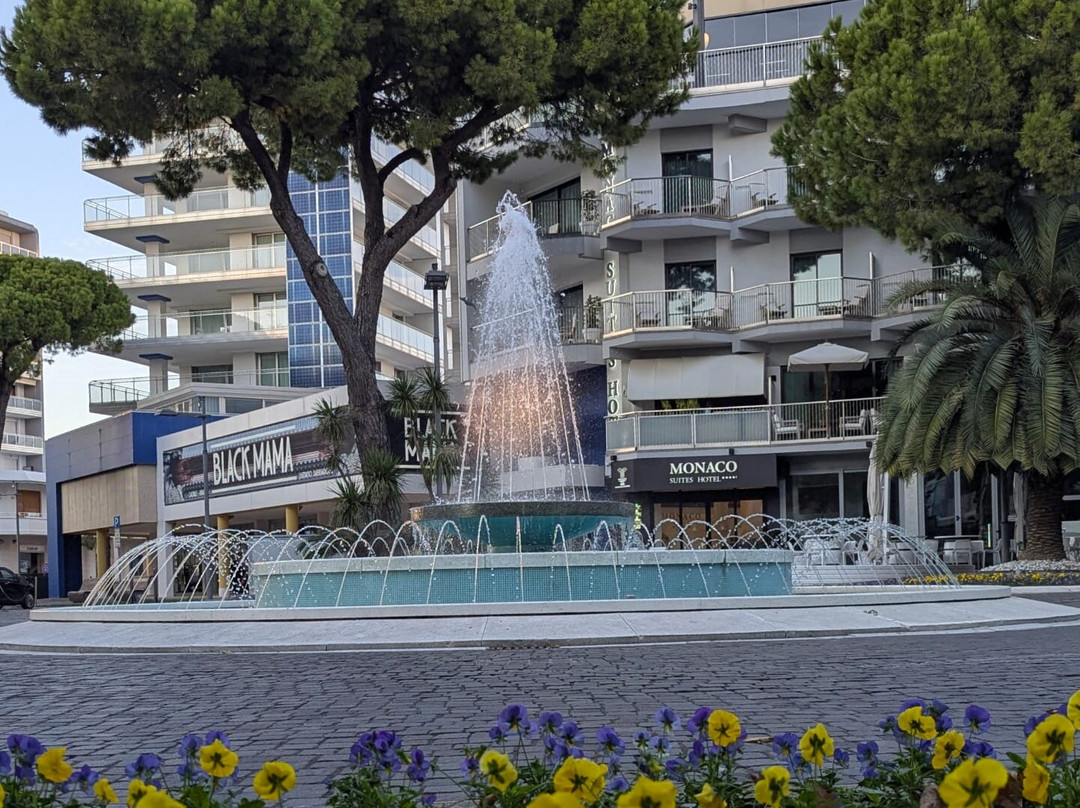 Monaco Suites Hotel主图